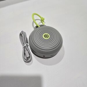 Yogasleep Hushh Sound Machine